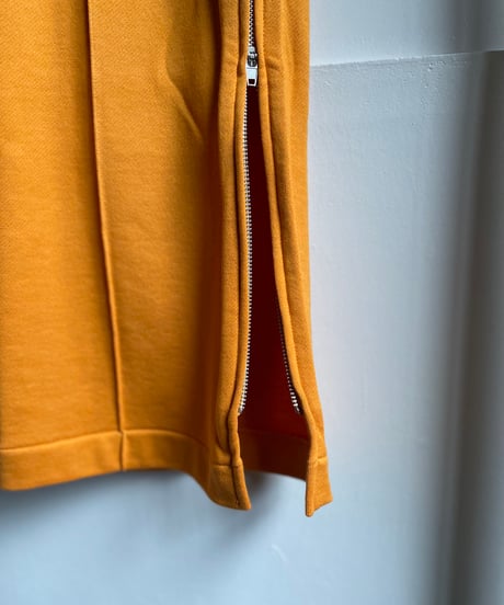 TOGA TOO/WIDE SWEATPANTS/ORANGE,WHITE