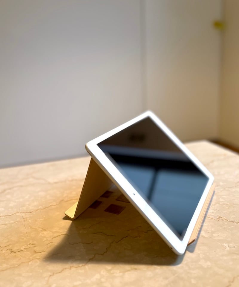 Hender Scheme/tablet stand/natural | pain