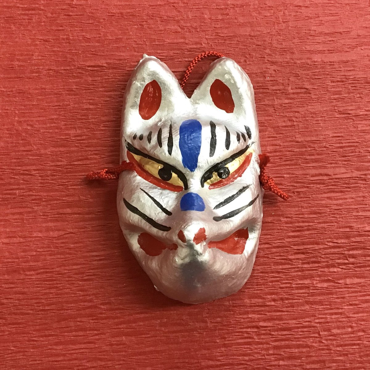 お面「狐」銀色 ・口閉じ（小） | (株)高畠商店