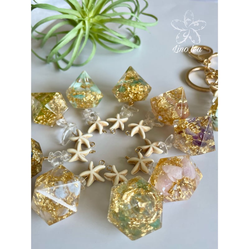 【1588】クラキーホルダー 青オーバル型 ブルーファンタジアと緑かすみ草 2.00ct S ラタナキリブルー No.1075オーバル・楕円形 天然ブルー