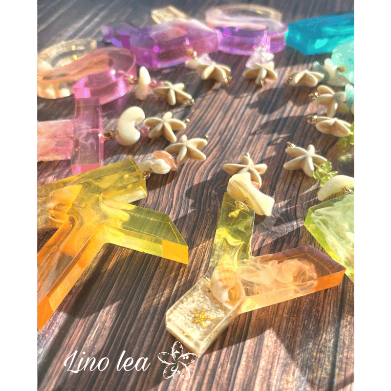 Oceanlea イニシャルキーホルダー（オレンジ・黄色） | Lino lea