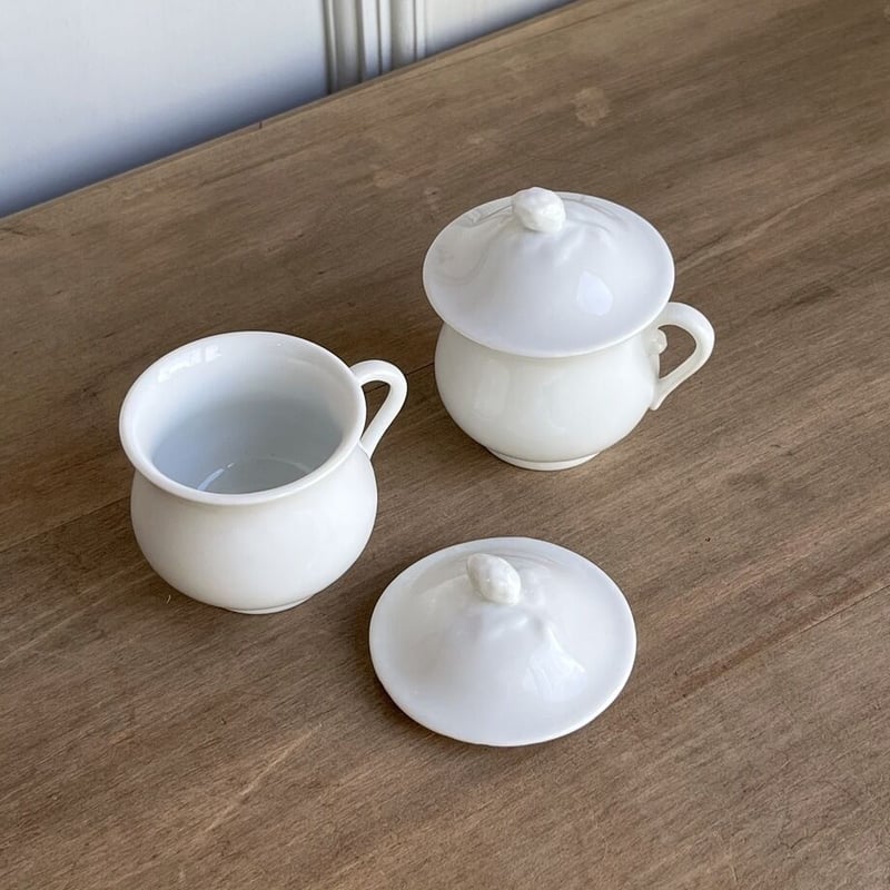 白い蓋つきクリームポット | quoi de neuf
