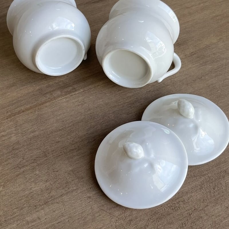 白い蓋つきクリームポット | quoi de neuf
