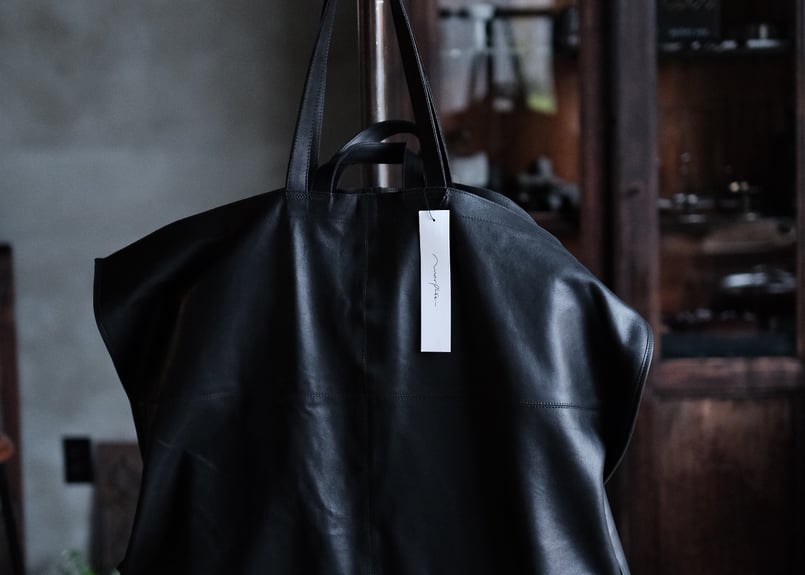 モルフェ　ゴートレザーバッグ　ブラック　L　おまけつき 2way ゴートレザー bag 「L size」 ブラック | atelier sou