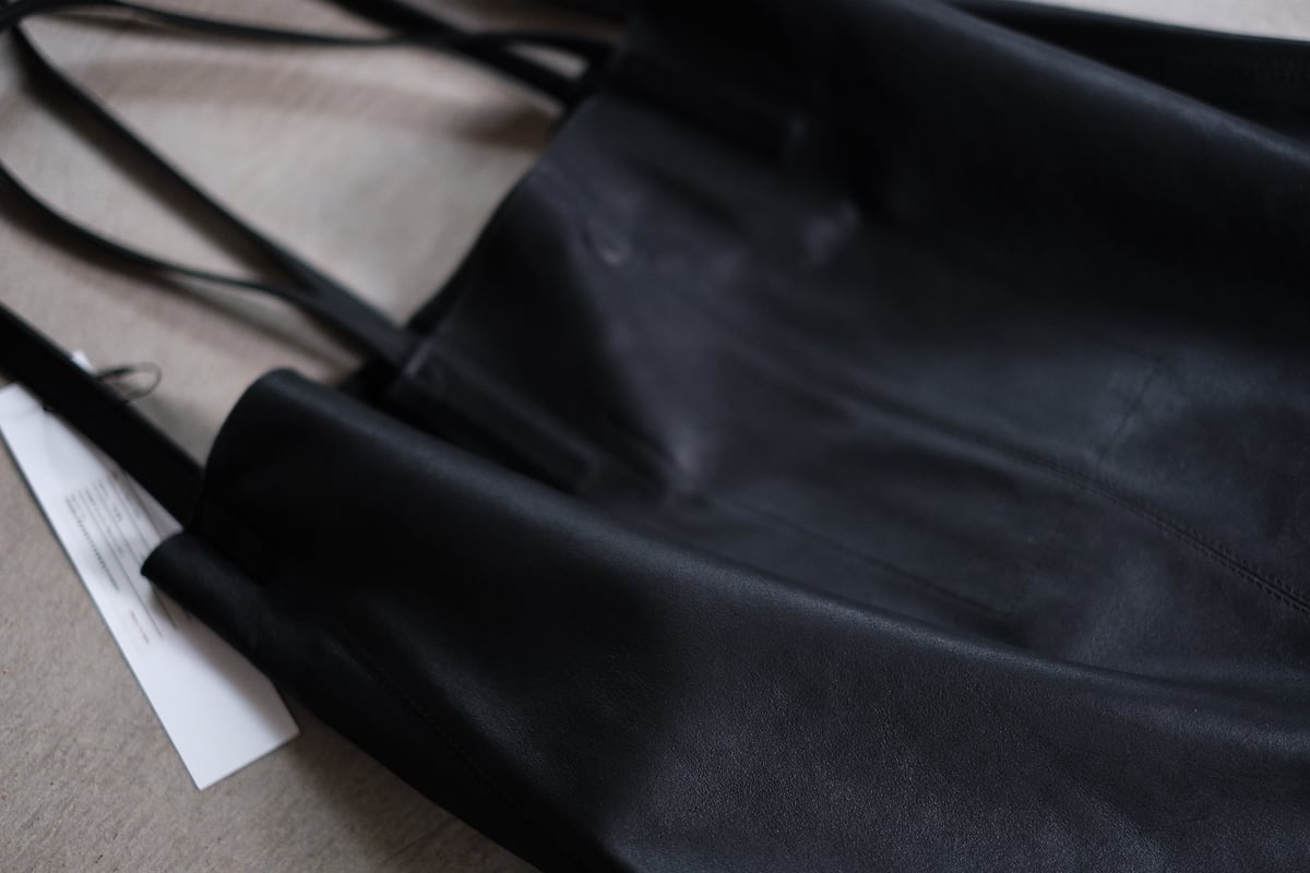 2way ゴートレザー bag 「L size」 ブラック | atelier sou 2way ゴートレザー bag 「L size」 ブラック | atelier sou