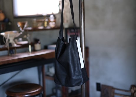 ワンショルダー　ゴートレザー　bag  「S size」ブラック