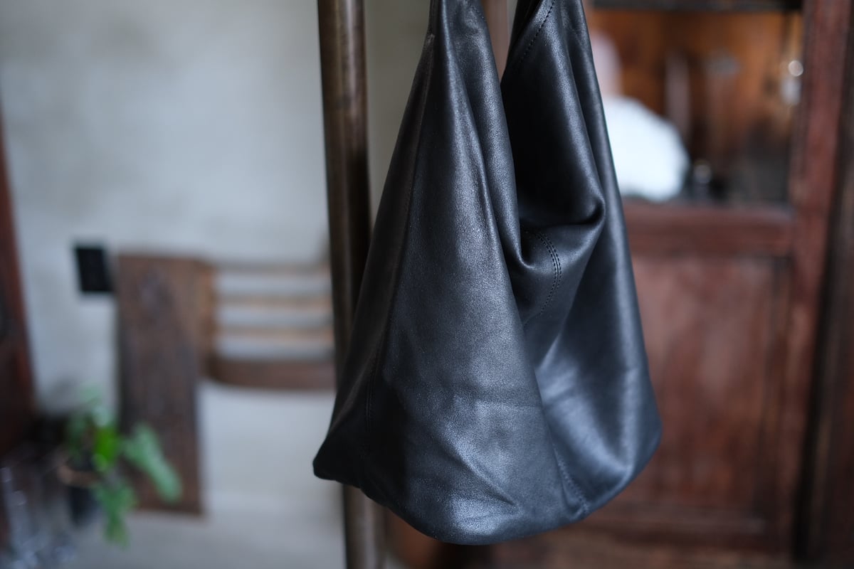 ワンショルダー ゴートレザー bag 「M size」 ブラック | atelier sou