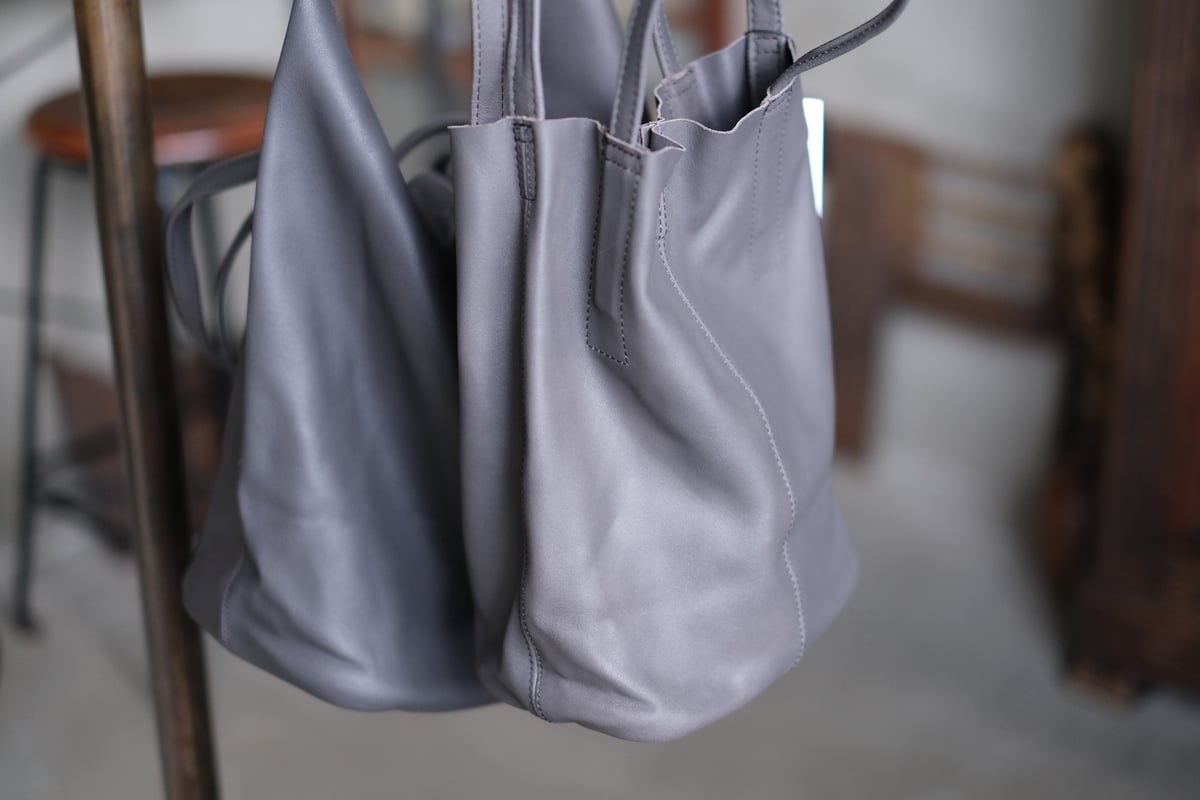 2way ゴートレザー bag 「S size」 チャコール | atelier sou 2way ゴートレザー bag 「S size」 チャコール | atelier sou