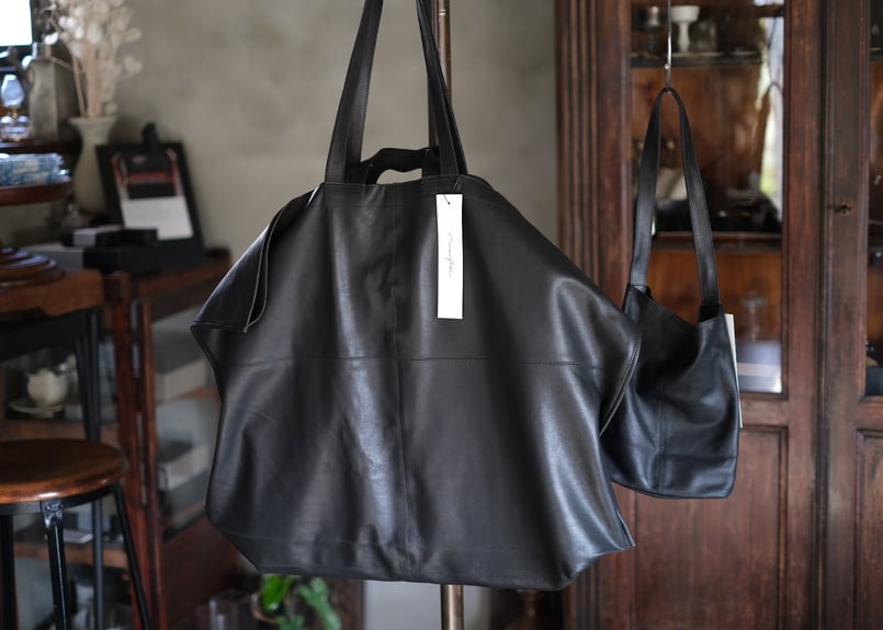 デザイナーズバッグ ゴートレザー bag ブラック | atelier sou