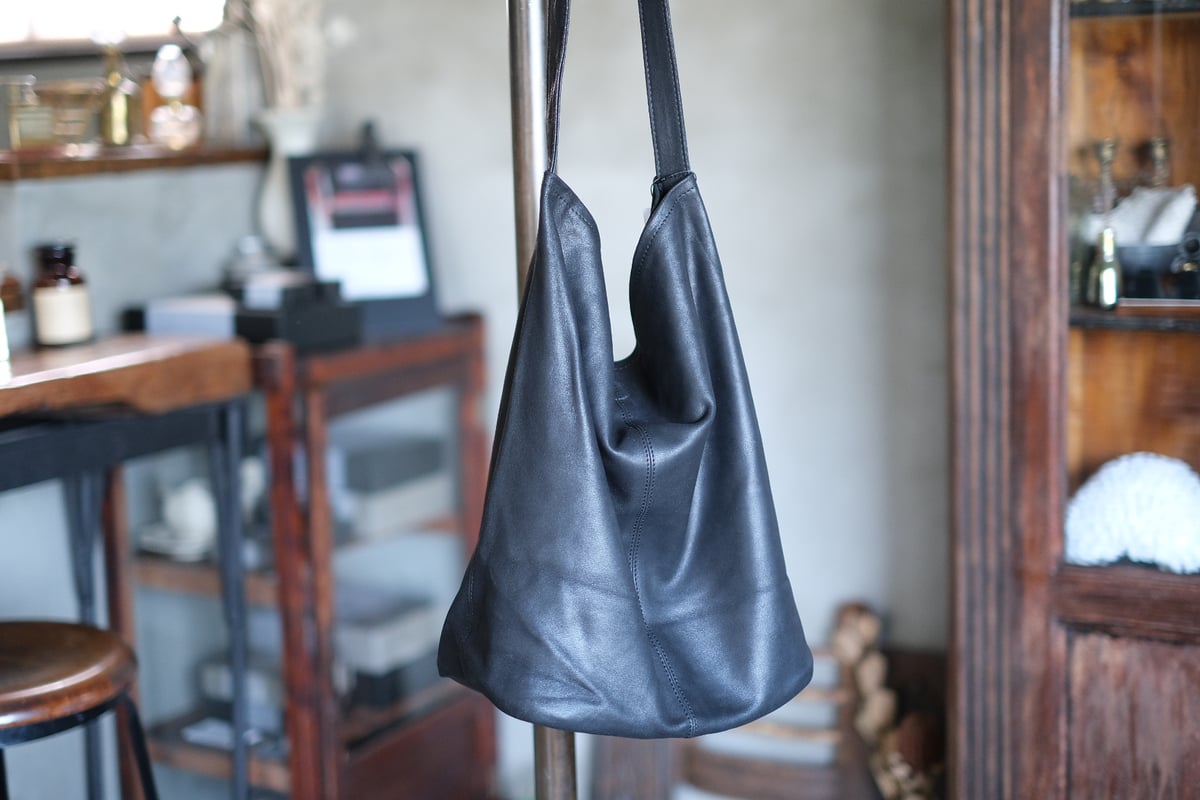 ワンショルダー ゴートレザー bag 「M size」 ブラック | atelier sou