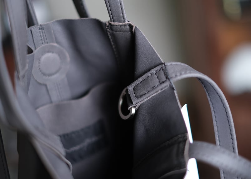 2way ゴートレザー bag 「S size」 チャコール | atelier sou 2way ゴートレザー bag 「S size」 チャコール | atelier sou