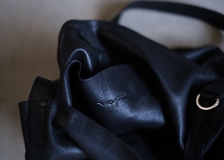 ワンショルダー　ゴートレザー　bag  「M size」  ブラック