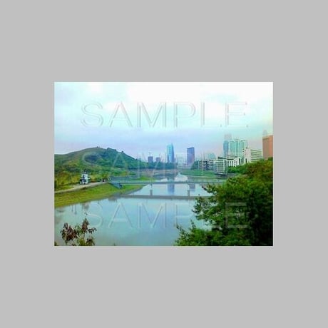 国境付近の川 (ミニサイズの画像 : 320px x 240px)【無料】