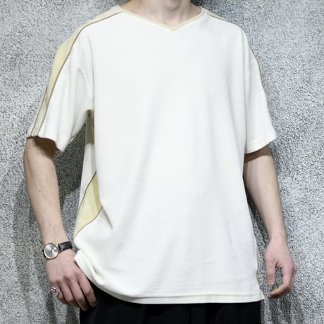 side switching velour tee
