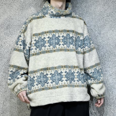 design nordic fleece pullover