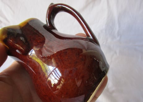 Chocolate pot / Round