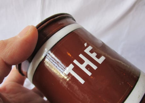 Enamel canister / Tea
