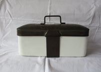 White rectangular box / Tin cover