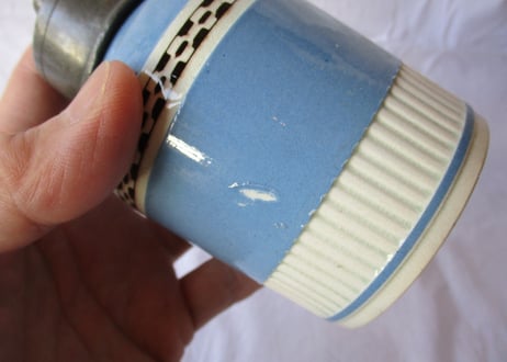 Tea caddy pot / Cream-ware