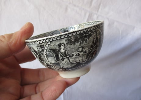 'Grisaille' Tea bowl「Boch Frere」