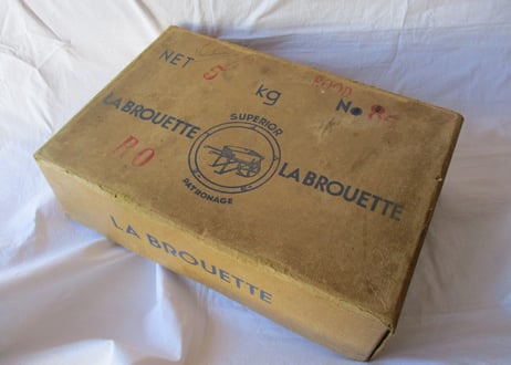 Paper box 「LA BROUETTE」