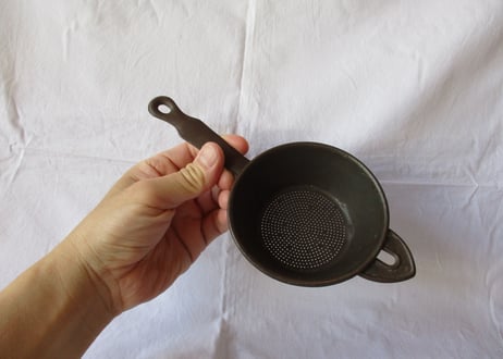 Small strainer / Tin