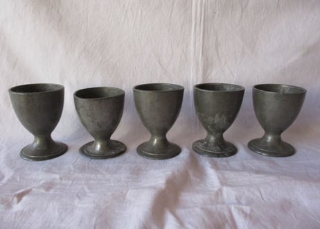 Pewter Egg-stand【A】