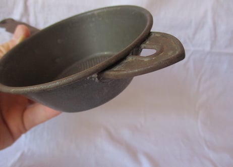 Small strainer / Tin