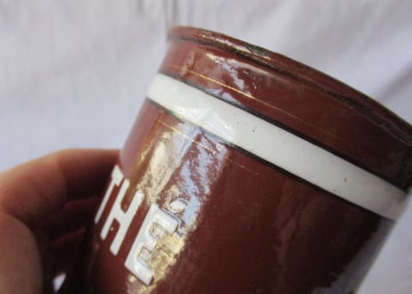 Enamel canister / Tea