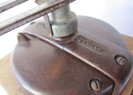 Old Coffee Mill「Peugeot Frères」【F】ダメージ