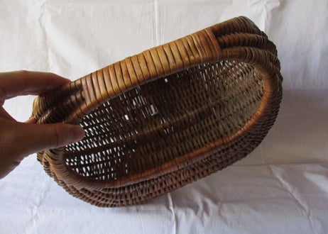 Oval basket