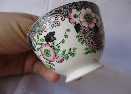 Tea bowl / Hand painted flower