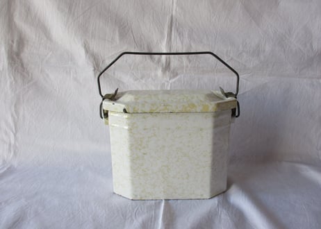 Enamel Lunch box【B】