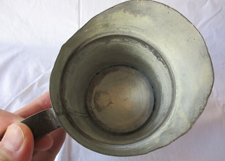 Tin Measuring cup 1/2litter
