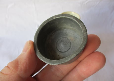 Tea caddy pot / Cream-ware