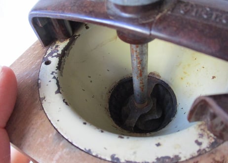 Old Coffee Mill「Peugeot Frères」【F】ダメージ