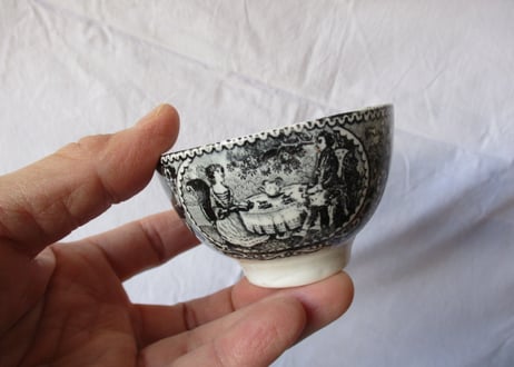 'Grisaille' Tea bowl「Boch Frere」