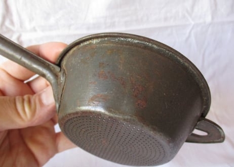 Small strainer / Tin