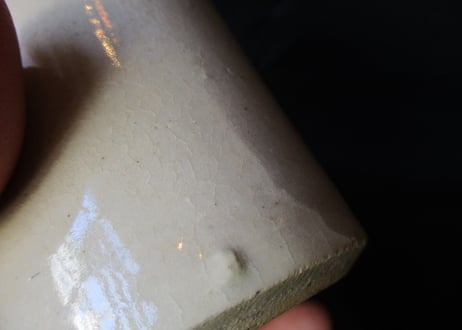 Stoneware / White bottle