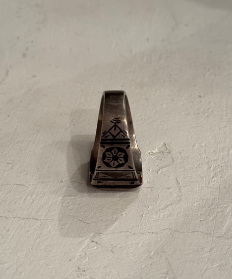 IMPORT / Berber Ring