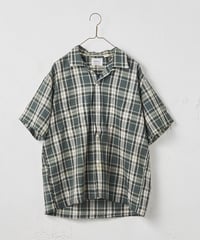 r / Vintage short sleeve shirts with Silver Button