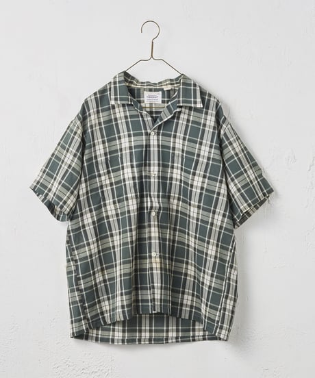 r / Vintage short sleeve shirts with Silver Button