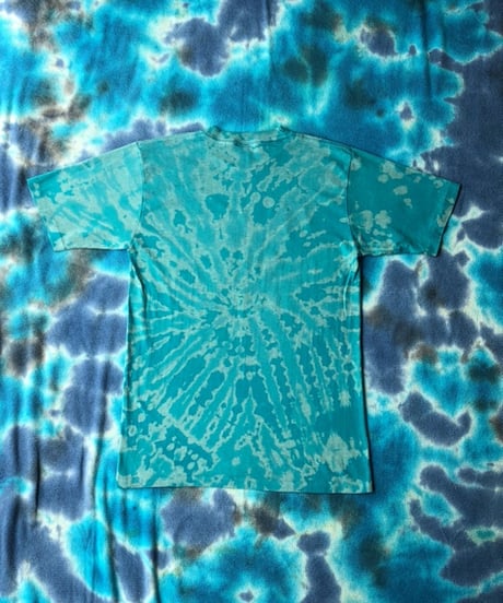 r /  Vintage Tee