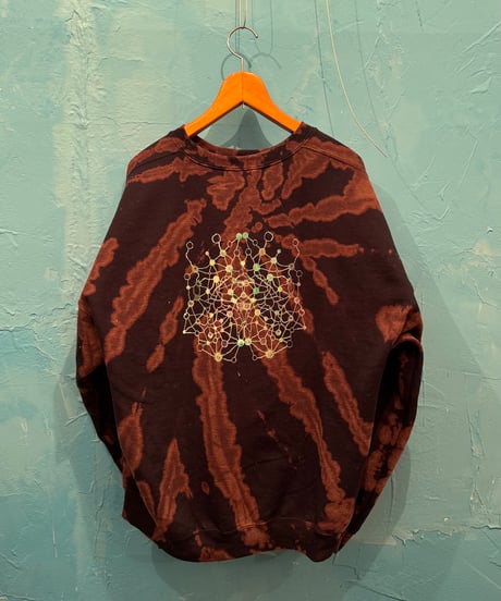 UZ × takapit crew sweat