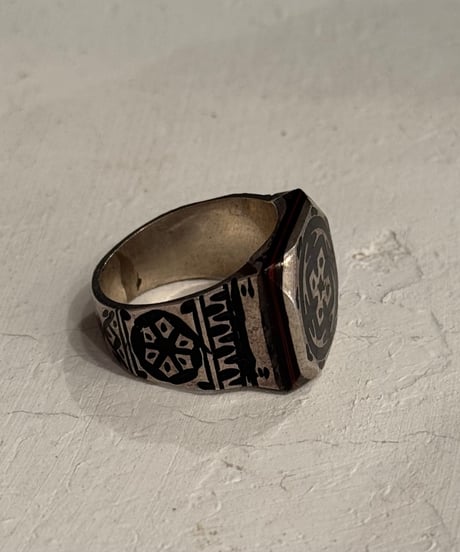 IMPORT / Berber Ring