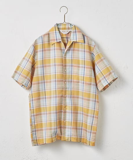 r / Vintage short sleeve shirts with Silver Button