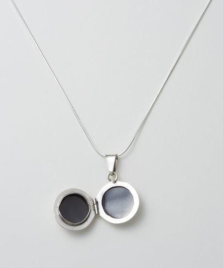 Amada familia / Circle photo pendant