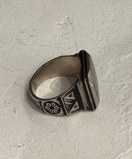 IMPORT / Berber Ring