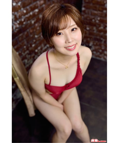 中村杏理さん／ビキニ水着 【中】サイズ