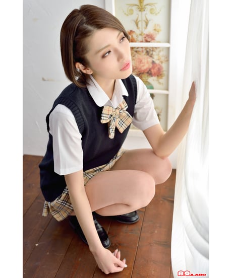海凪よちさん／ミニスカ制服【大】サイズ